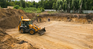 Разработка котлована Казань стоимость за от 583 руб. м3 - заказать работы по копке и рытью котлованов | траншей